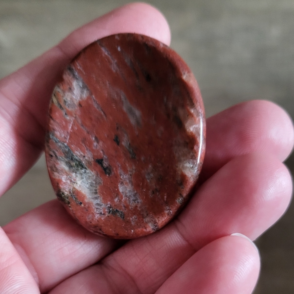 Red Jasper Palm Stone
